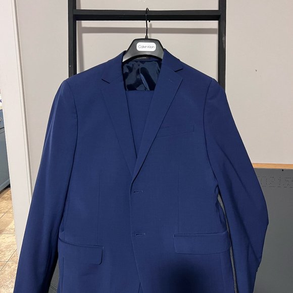 Blue Calvin Klein Suit - 42R & 32Wx30L - Picture 1 of 5